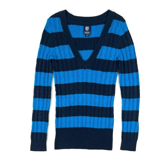 Y2K Cable Knit Teal and Navy V-Neck Tight Fit Sweater Size Medium Winter Knit - Picture 2 of 10